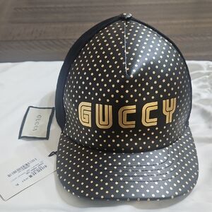 NWT Gucci Black and Gold Star-Studded Cap